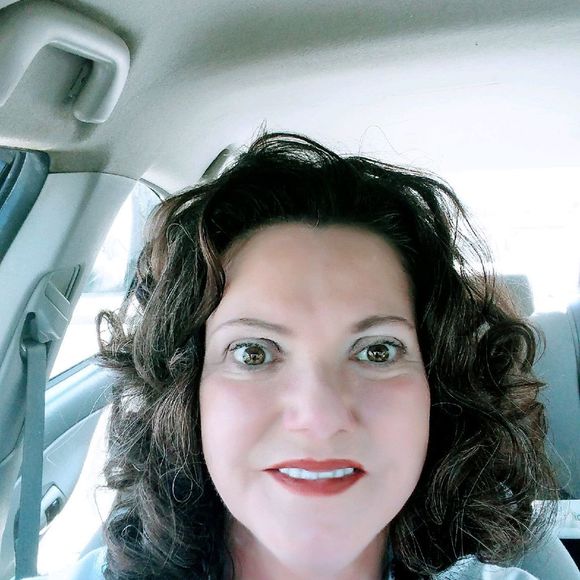 Meet your Posher, Katherine - Picture 1 of 1